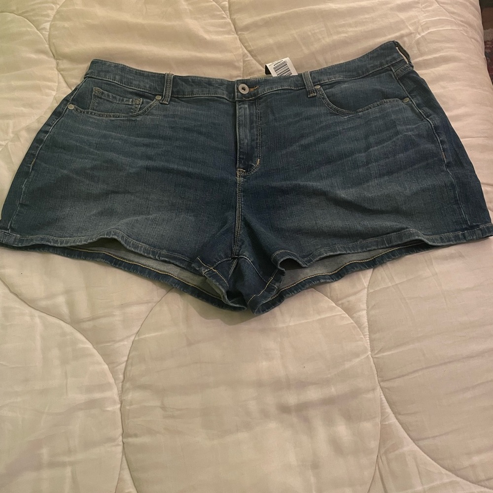 Torrid 3.5 Inch A-Line Vintage Stretch High-Rise Short Rum Coke Color Size 20